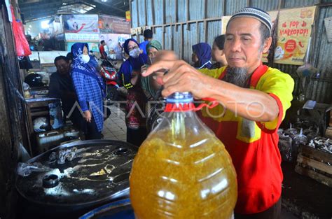 Kenaikan Harga Minyak Goreng Curah Di Kudus Antara Foto