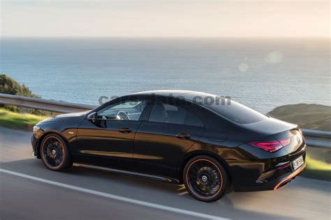 Mercedes-Benz CLA Coupe images (24 of 26)