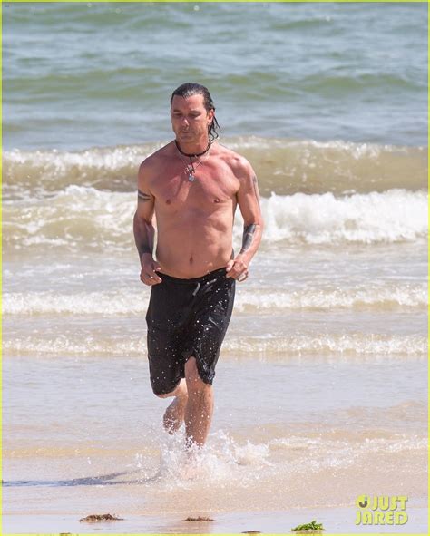 Gavin Rossdale Shows Off His Fit Physique During Solo Day At The Beach Photo 4725595 Gavin