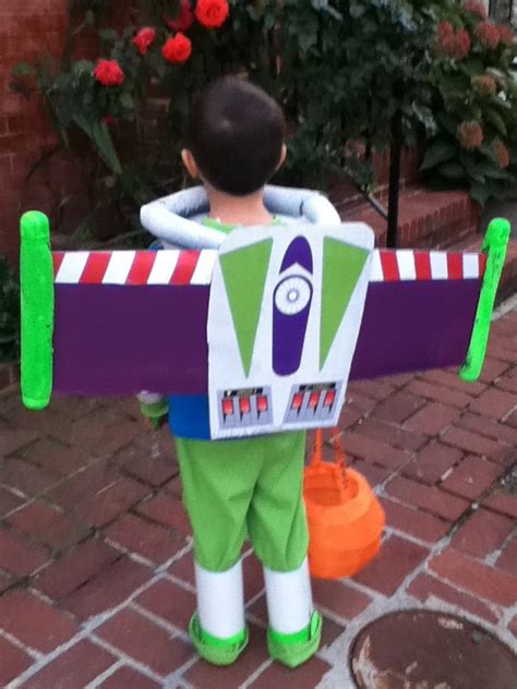 Upcycle Us: Buzz lightyear costume for halloween made of UPS and Fedex ...