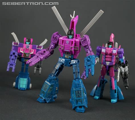 Transformers War For Cybertron Siege Spinister Toy Gallery Image