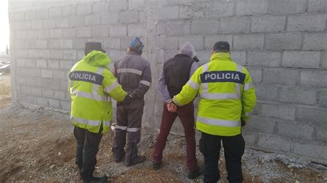 Dos hombres detenidos por robar materiales de construcción en un