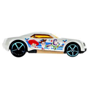 Hot Wheels Disney Temalı Arabalar HMV