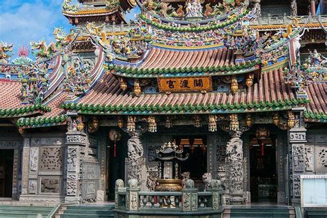 The Most Beautiful Temples in Taipei | Goddess of the sea, Car tour ...