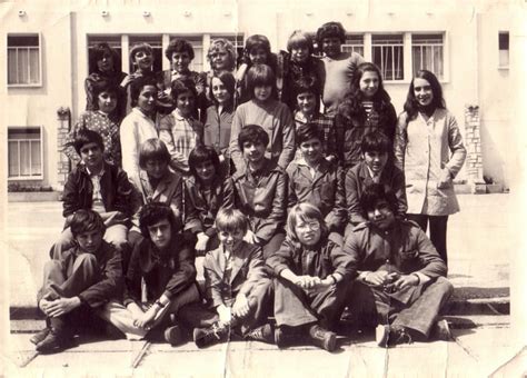 Photo de classe 6 eme de 1970 Collège Du Jaur Copains d avant