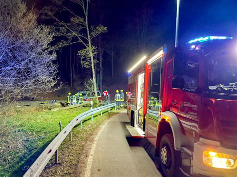 Schwerer Verkehrunfall Zwischen Schwarzenberg Und J Gerhaus Radio