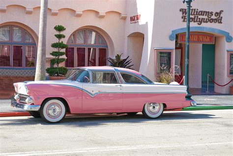 Pink Classic Car | ubicaciondepersonas.cdmx.gob.mx