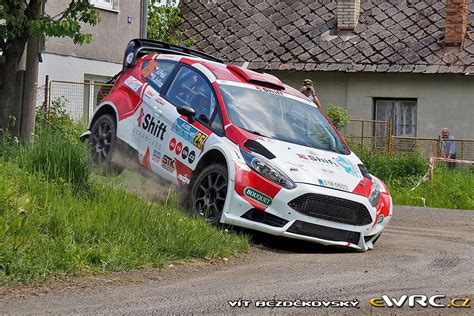 Pe L Jaroslav Ju Ica Radek Ford Fiesta Proto S Rallysprint