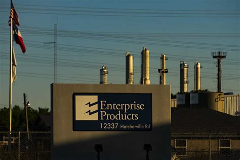 Enterprise Products Partners reports $1.4 billion Q3 profits