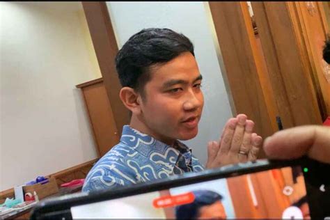 Gibran Buka Suara Soal Isu Dikuningkan Golkar