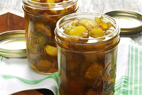 Maple Bourbon Pickles Recipe Naznin S Kitchen