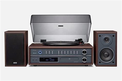 Best Record Players With Speakers 2023