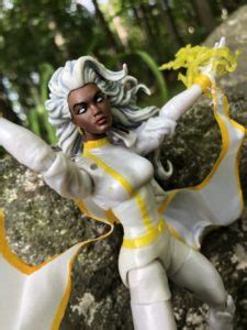 REVIEW X Men Marvel Legends Storm Figure Vintage Series Marvel Toy