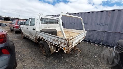 Damaged 2012 Toyota Hilux 150 Sr Dual Cab Chassis For Auction In National Online National