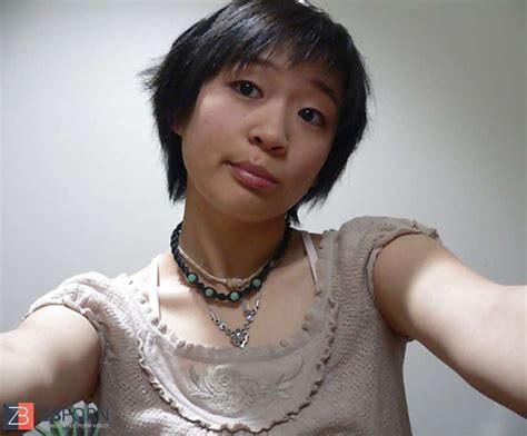 Pretty Asian ZB Porn