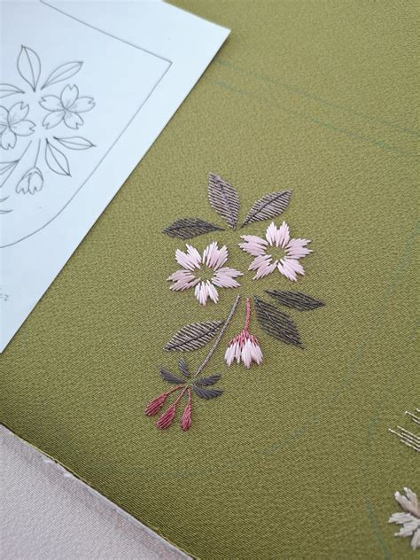 Simple Embroidery Embroidery Patterns Hand Embroidery Floral Border