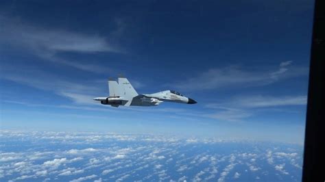 Chinese Fighter Jet Came Within Three Meters Of U S Spy Plane The