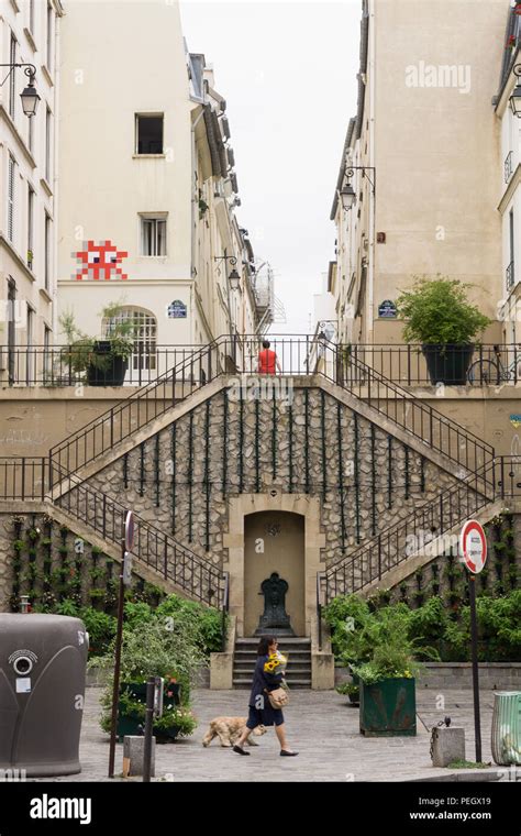 Escalier Vegetalise Rue Rollin Banque De Photographies Et Dimages à