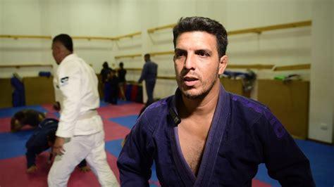 Reconocido Veterinario Dedica Su Vida A Enseñar Jiu Jitsu Brasileño A