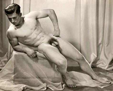 Vintage Nude Guys Photo