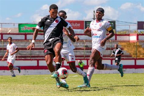 Vasco Vence Bangu E Segue No Carioca Sub Portal Brazuca