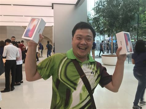 Resellers hope to make fast buck at launch of iPhone X in Singapore