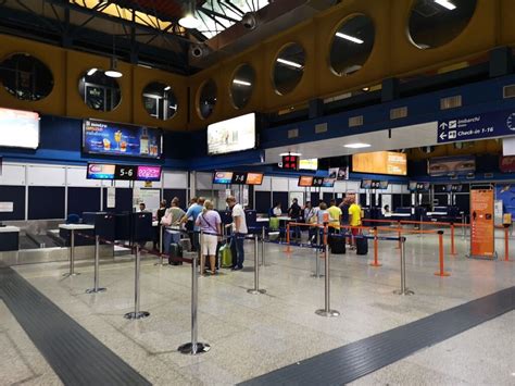 Lamezia Terme E Il Dilemma Del Nome Dell Aeroporto Della Brioscia