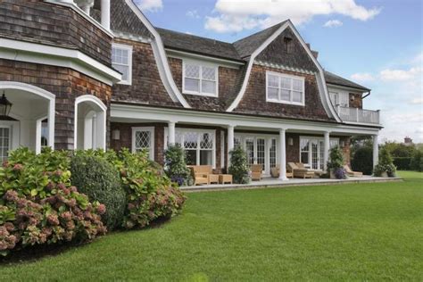 Famous Folk At Home Jennifer Lopezs 10 Million 3 Acre Hamptons