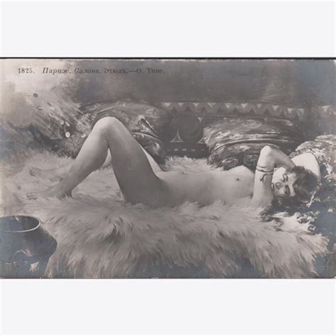 Russia Carte Postale Naked Woman On Bed Paris Etude Foto