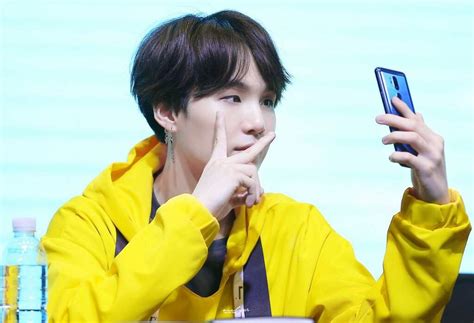 Lbum Suga Durante O Fansing Em Hondae Army Br Amino