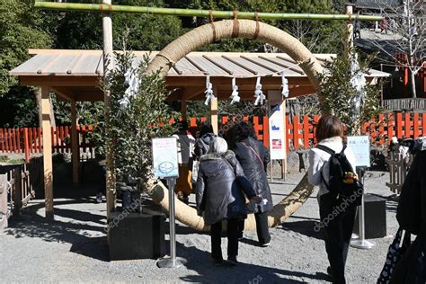 Tourist Attractions In Japan Kamakura Tsurugaoka Hachimangu Shrine This