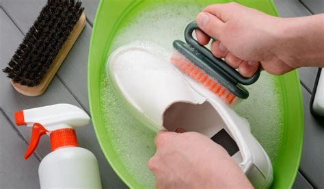 how to clean high heel shoes