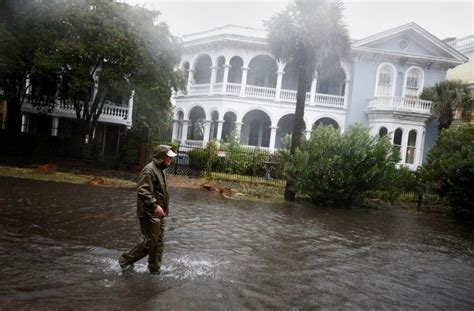 Ian makes landfall in South Carolina as Category 1 hurricane | PBS News