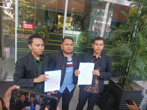 Pendaftaran Berkas Pencalonan Prabowo Gibran Diterima KPU Digugat 70