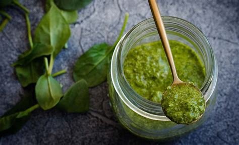 Pesto De Basilic Facile La Sauce Parfaite Pour Vos Plats My Yummy