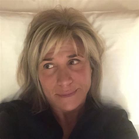 Julia Otero, devastada por la muerte de su perra, la recuerda entre