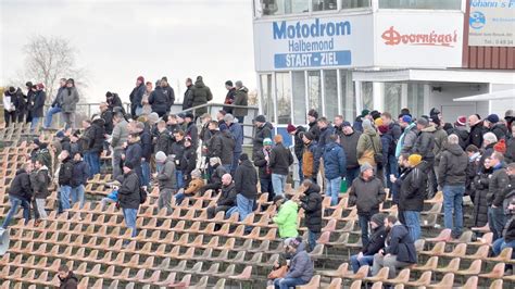 Groundhopper in Ostfriesland 874 Fußball Fans pilgern nach Halbemond