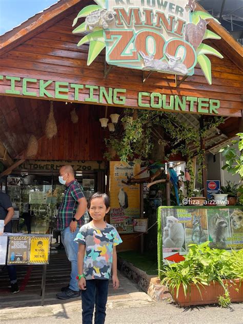 Pengalaman Bawa Anak Ke Kl Tower Mini Zoo Dapat Tengok Haiwan Secara Dekat