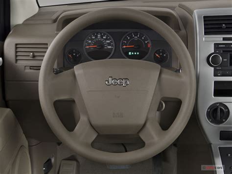 2008 Jeep Compass: 11 Interior Photos | U.S. News