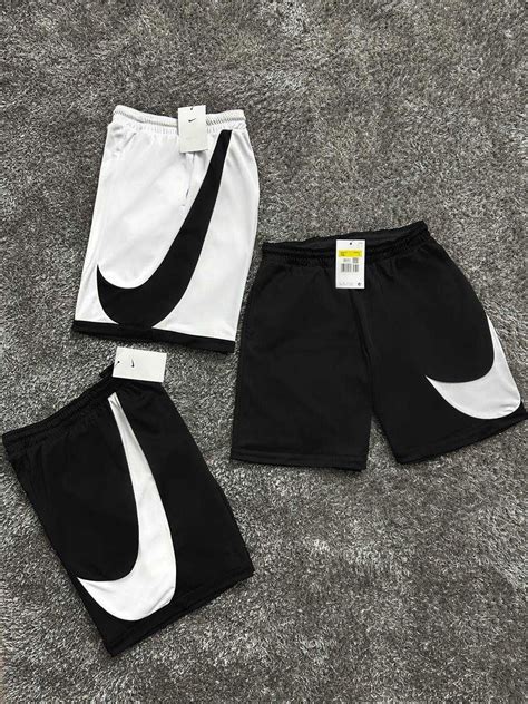 Spodenki Nike z dużym logo Swoosh Warszawa Mokotów OLX pl