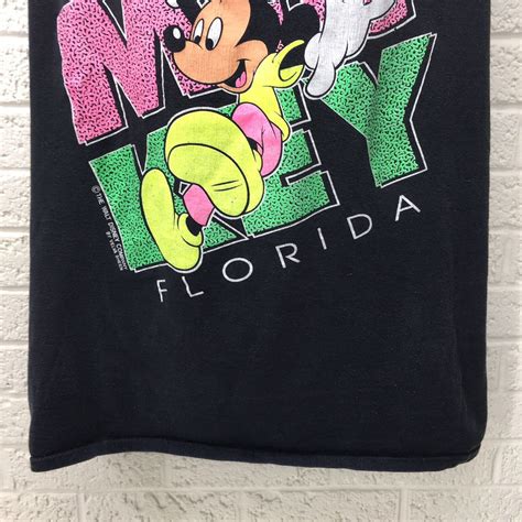 VTG Mens 1980 S 90 S VELVA SHEEN Disney Mickey Mouse Gem