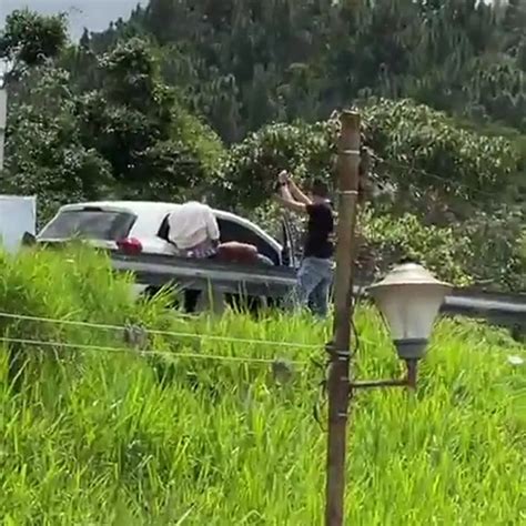 Brazen Couple Film Sex Tape In Front Of Stunned Onlookers In Broad Daylight Daily Star