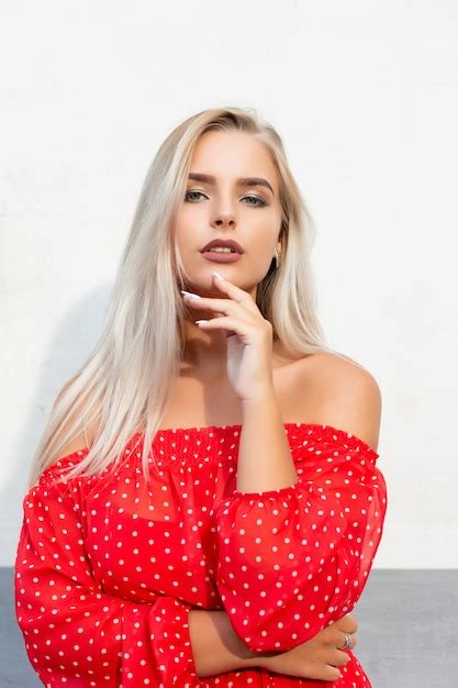 Premium Photo Fashionable Model With Naked Shoulders Posing On The Sunset Light