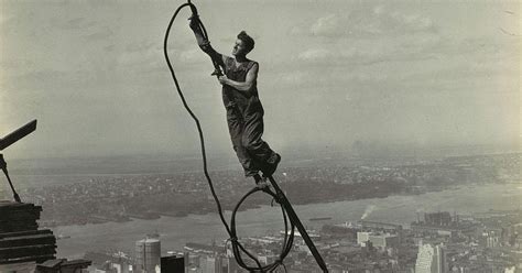 23 Stunning Photos of the Empire State Building Under Construction