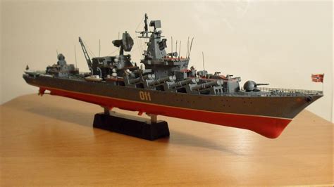 Trumpeter 05720 Russian Navy Slava Class Cruiser Moskva Plastic Scale