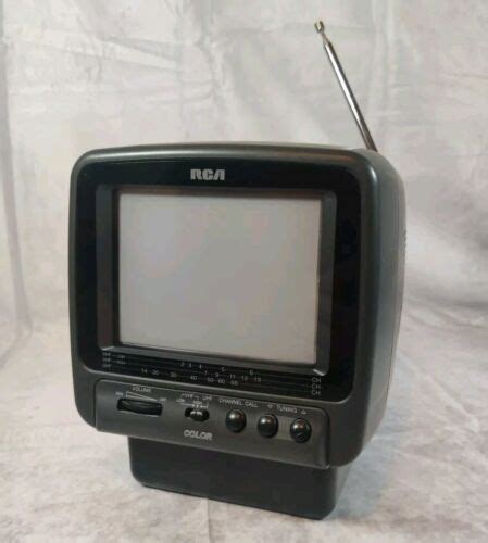 Vtg Rca Portable Color Av Tv Retro Gaming Television