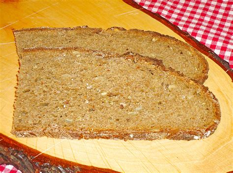 W Rzig Malziges Roggenmischbrot Mit Sauerteig Von Ibak Chefkoch De