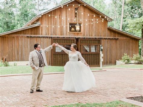 The 13 Best Rustic Wedding Venues in the U.S.