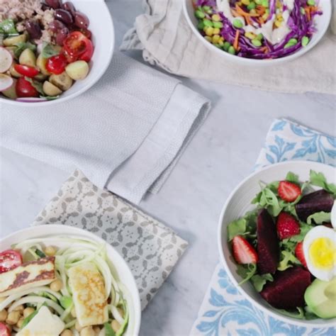 How To Meal Prep Salad For the Week - Motive Nutrition