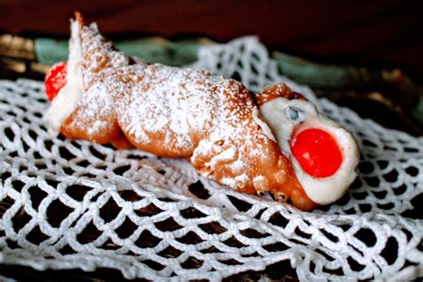 How to Make Authentic Sicilian Cannoli. - CIAOBELLAKITCHEN